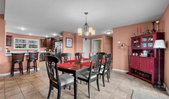 102 Woodland, Anna, IL 62906