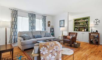 3621 Valley Rd, Casper, WY 82604
