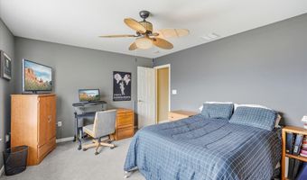 8 Meadowbrook Aly, Barnegat, NJ 08005