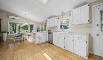 21 Woodman Rd, Amesbury, MA 01913