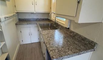 44 Crest St, Middletown, RI 02842