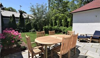 431 Bellevue Ave CH, Newport, RI 02840