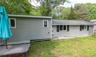 76 Long Meadow Dr, Glocester, RI 02814