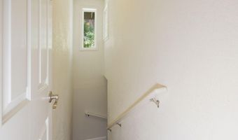 1037 Pinecrest Ter, Ashland, OR 97520