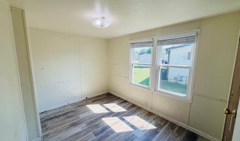 19 GORDON Dr, Dover, DE 19901