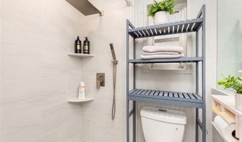 1508 Kewalo St 101B, Honolulu, HI 96822