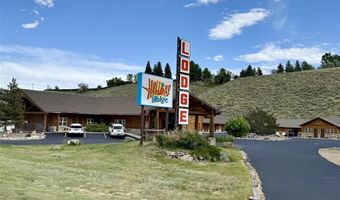 244 Yellowstone Ave W, Cody, WY 82414