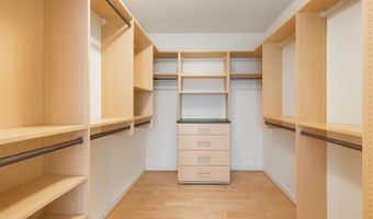 1200 STEUART St 912, Baltimore, MD 21230