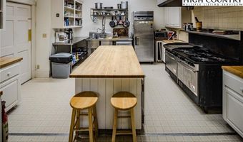 4584 4582 NC Highway 194 S, Banner Elk, NC 28604