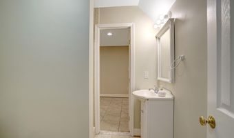 8304 FIVE GATES Rd, Annandale, VA 22003