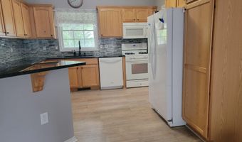 959 W Maumee St 959 W Maumee A, Adrian, MI 49221