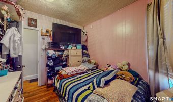107 Fairview Ave, Bridgeport, CT 06606
