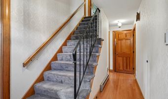 7 Farrwood Dr, Andover, MA 01810