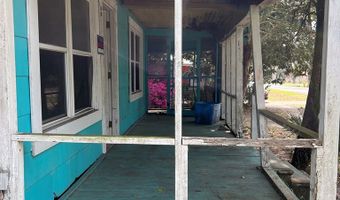 237 12th St, Apalachicola, FL 32320