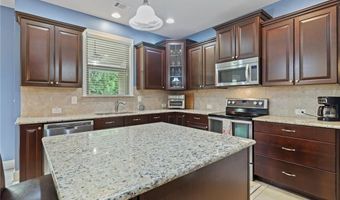 341 Spotted Ridge Cir, Woodstock, GA 30188