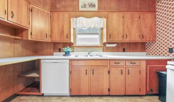 2195 Blenheim Ave, Alliance, OH 44601