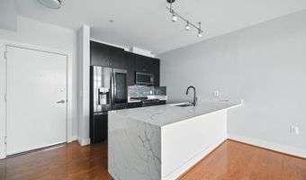 915 N PATRICK St 507, Alexandria, VA 22314