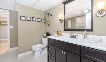 2 Merritt Woods, Burlington, CT 06013
