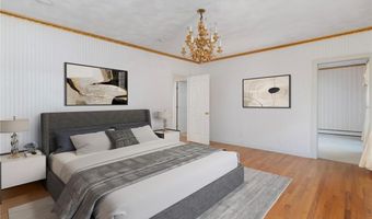 4 Christopher Dr, Lincoln, RI 02865