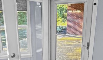 1635 Robertson Rd, Blue Springs, MS 38828