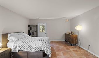 938 S ROLFE St, Arlington, VA 22204