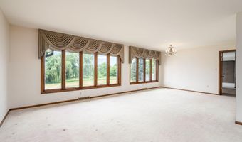 7290 Wingeier Ave SE, Alto, MI 49302