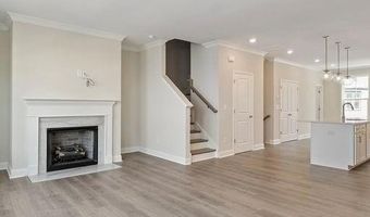 4028 Hidden Oaks Dr, Charlotte, NC 28205