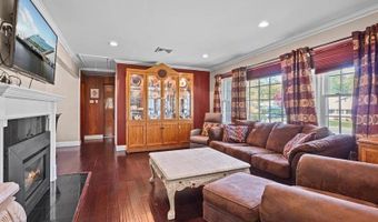 76 S Airmont Rd, Airmont, NY 10901