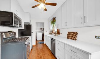 325 S Wisconsin Ave, Addison, IL 60101