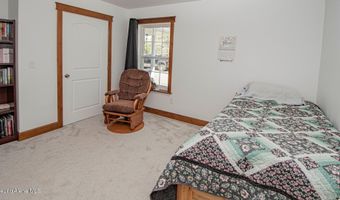 688 Champs Rd, Bonners Ferry, ID 83805