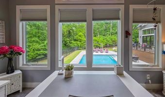 14 Allatoona Estates Dr SE, Acworth, GA 30102