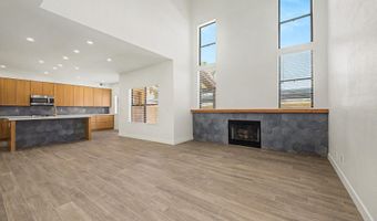 2084 N SUNSET Dr, Chandler, AZ 85225