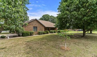 1965 W Cardinal Ln, Aurora, MO 65605