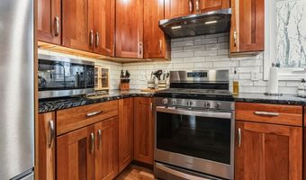 9 Mosher Dr, Brookline, NH 03033