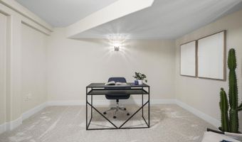 10 Roxbury Rd, Madison, WI 53704