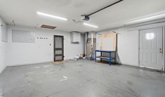 111 Autumn Hills Dr, Avilla, IN 46710