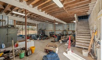 136 Scarborough Rd, Benton, LA 71006