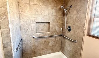 10670 Jackson St, Armona, CA 93202