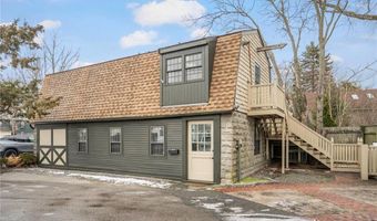31 Bridge St B, Newport, RI 02840