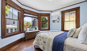 12 Park St, Newport, RI 02840