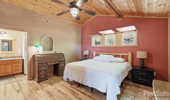 946 140 83 Honeysuckle Rdg, Almond, NC 28702