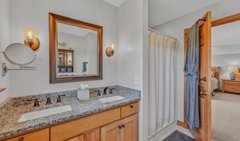 11 Loft Cir, Campton, NH 03223