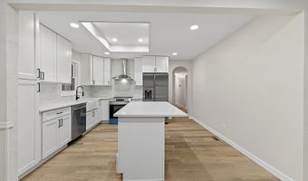 309 Glenbrook Ln, Avon, IN 46123