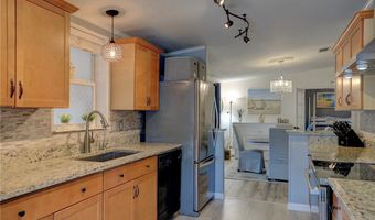 809 Lychee Dr, Barefoot Bay, FL 32976