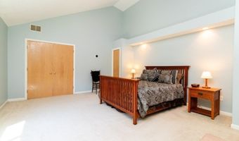 60 Algonquin Trl 60, Ashland, MA 01721