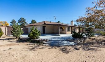 14076 Wawona Rd, Apple Valley, CA 92307