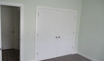 820 Fairhaven Ct, Angola, IN 46703