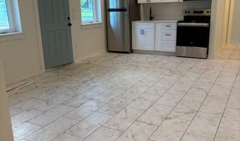 348 12th St, Apalachicola, FL 32320
