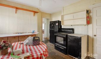 49 Willow Creek Dr, Asheville, NC 28803