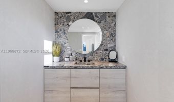 9111 E Bay Harbor Dr Ph-D, Bay Harbor Islands, FL 33154